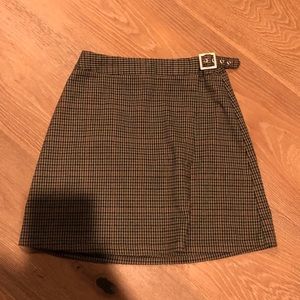 BRANDY MELVILLE green plaid Emerson skirt